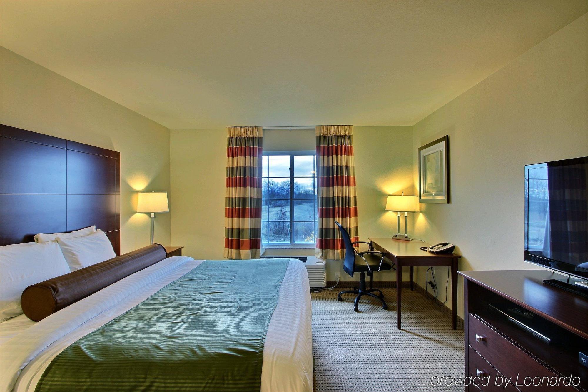Boarders Inn & Suites By Cobblestone Hotels - ออชคอช ภายนอก รูปภาพ