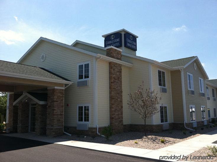 Boarders Inn & Suites By Cobblestone Hotels - ออชคอช ภายนอก รูปภาพ