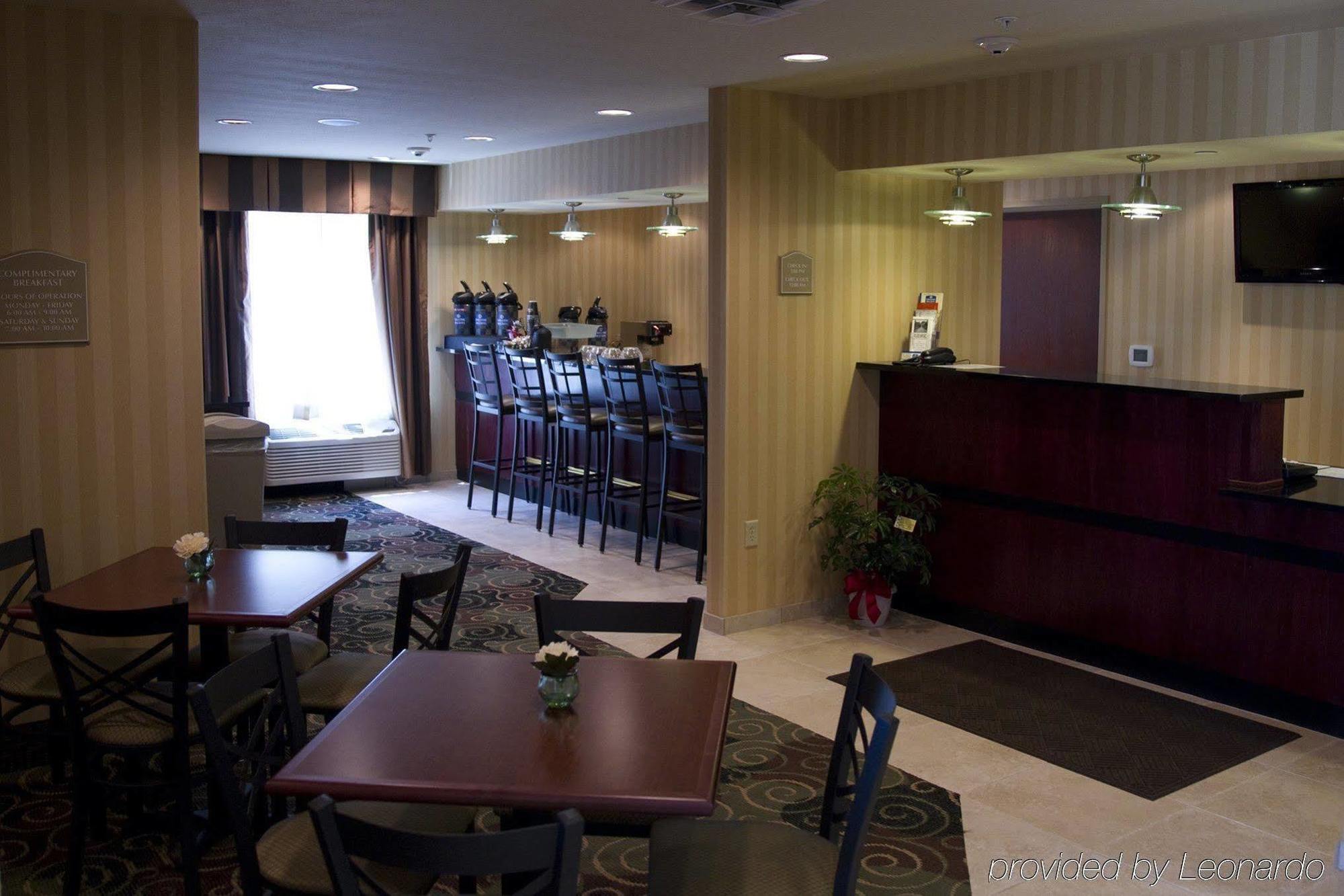 Boarders Inn & Suites By Cobblestone Hotels - ออชคอช ร้านอาหาร รูปภาพ